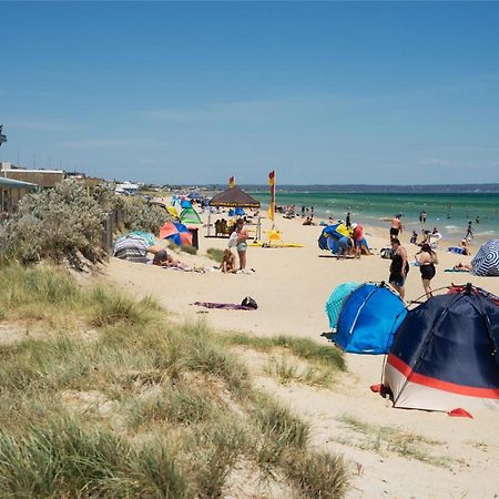 Aspendale Beach Escape -Walk To Mordialloc Apartment Exterior photo